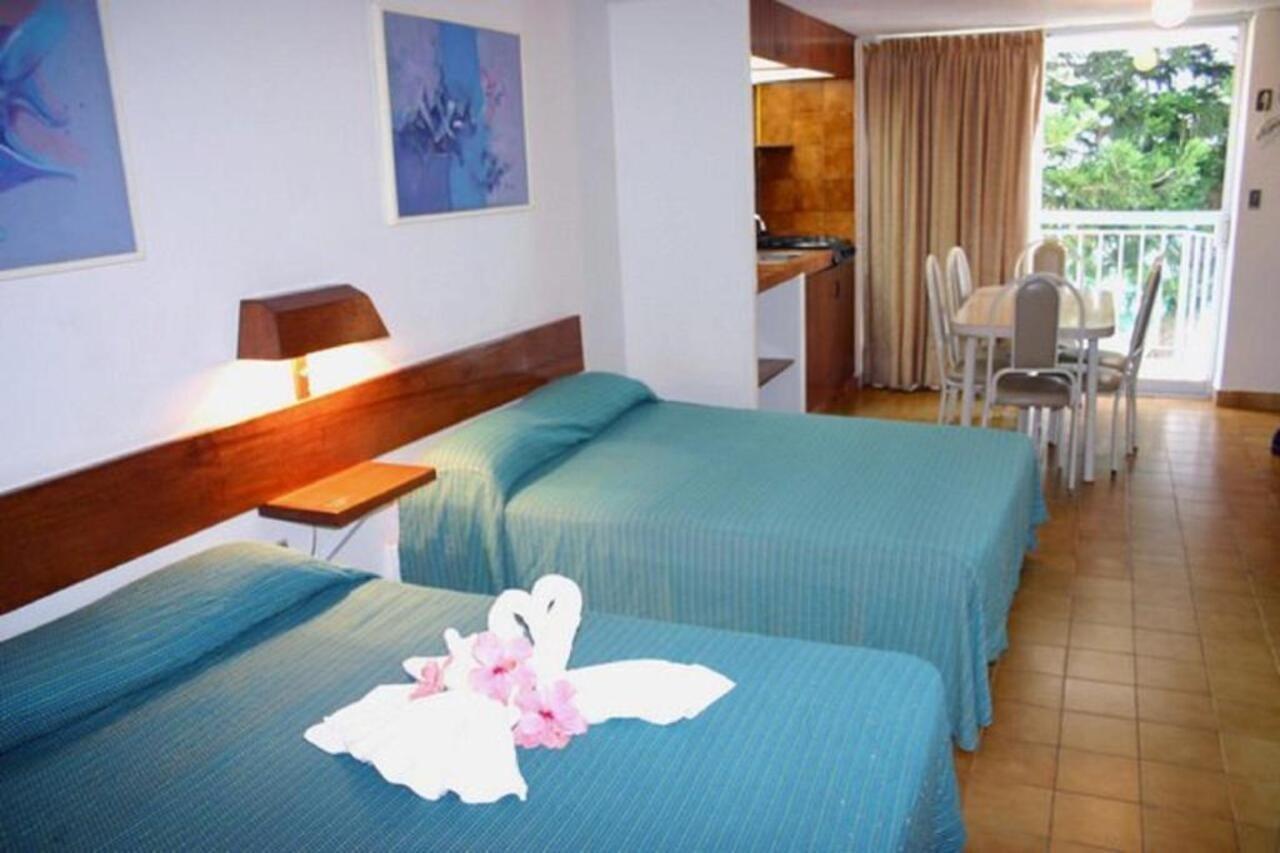 Alba Suites Acapulco Værelse billede